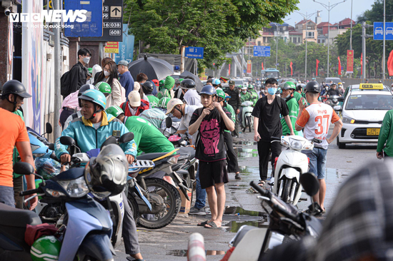 Cửa ngõ Thủ đô ùn ứ trong ngày cuối kỳ nghỉ lễ