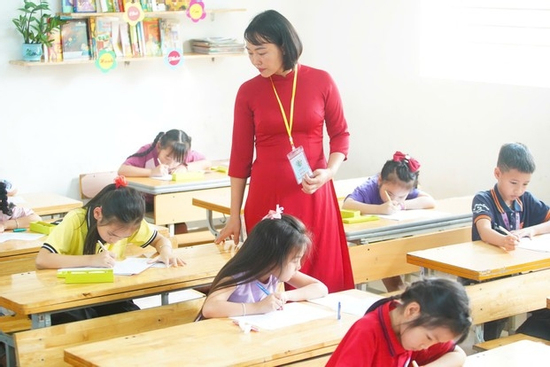 Bộ GD&ĐT đề nghị địa phương tuyển dụng giáo viên đủ biên chế được giao