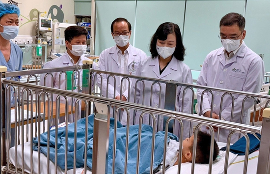 Bộ trưởng Y tế: 'Cấp cứu người bệnh luôn là ưu tiên hàng đầu, bất kỳ lý do gì'