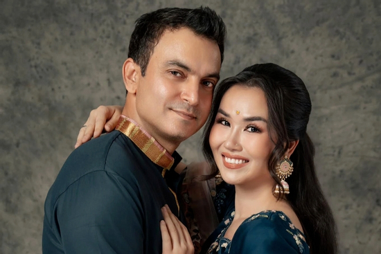 Ca sĩ hát hit 3,1 tỷ views: Viên mãn với chồng Ấn, được tặng kim cương đều tay