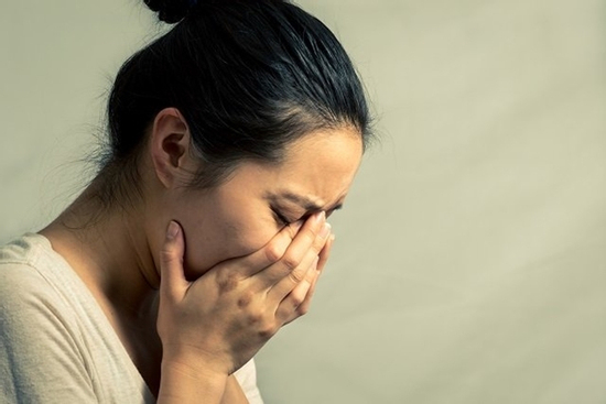 Ngày kết hôn, dượng cho tôi 50 triệu làm của hồi môn, hai năm sau tôi nhận được một khoản tiền và vô cùng sửng sốt khi kiểm tra số dư tài khoản