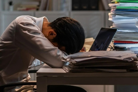Thầy giáo trẻ tử vong ngay trên bàn làm việc của công ty dạy thêm: Vị hôn thê hé lộ chi tiết đau lòng