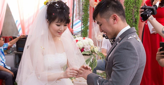 9X Nghệ An lấy cô gái Nhật, ngày cưới bố vợ 'sốc' vì được chúc rượu liên miên