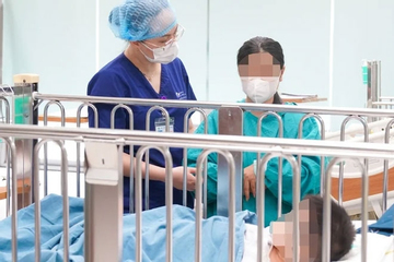 Bé trai trong vụ 'nộp đủ tiền mới cấp cứu' sắp xuất viện