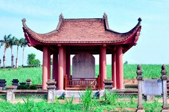 Lăng mộ vua Lê Túc Tông bị xâm phạm tìm cổ vật