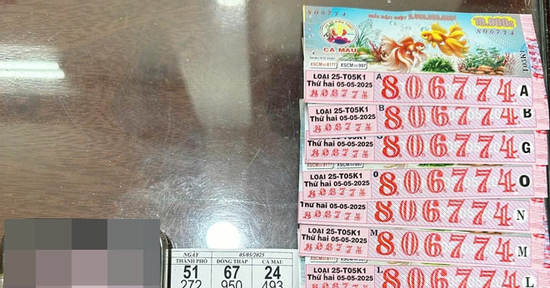 Người đàn ông ở Bình Dương trúng 13 tờ độc đắc, 3 anh em ruột cùng đi nhận tiền