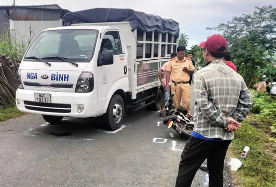 Quan điểm trái ngược trong vụ tai nạn khiến nữ sinh tử vong ở Vĩnh Long