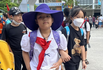 Hà Nội: Xác minh cô giáo dạy thêm học sinh chính khóa