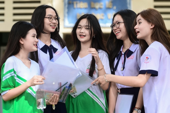 Học sinh TPHCM chọn môn thi tốt nghiệp trái ngược cả nước