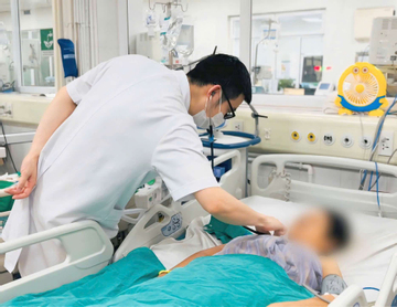Người phụ nữ sốc nhiễm khuẩn nặng sau tiêm khớp vai tại phòng khám tư