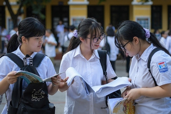 Đề môn Văn thi vào lớp 10 tỉnh Vĩnh Phúc năm 2025