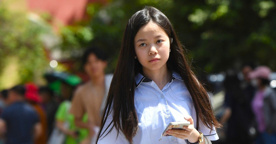 Đề Tiếng Anh thi lớp 10 Trường THPT Chuyên Khoa học Tự nhiên năm 2025