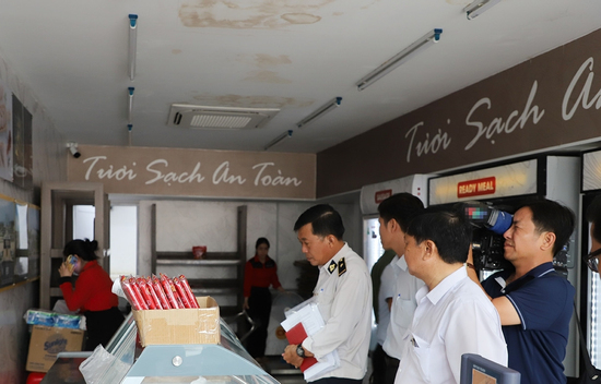 Vụ C.P Việt Nam bị tố: Hậu Giang ra quân kiểm tra, hé lộ nơi chụp ảnh heo bệnh
