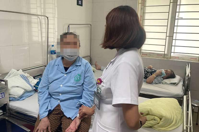 Bóng Đêm Trằn Trọc: Người Mẹ Hà Nội Khám Tâm Lý Vì Áp Lực Công Việc và Con Thi Lớp 10