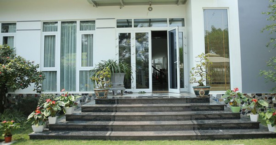 Số bậc thềm nhà nên xây để mang lại may mắn?