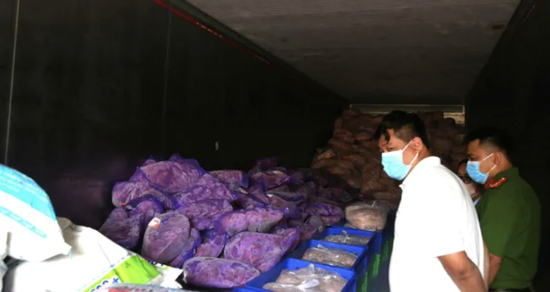 Lời khai của các ông chủ hé lộ chiêu nguỵ trang thực phẩm bẩn tinh vi để qua mắt công an