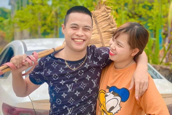 Chủ kênh TikTok “Gia đình Hải Sen” vừa bị bắt là ai?