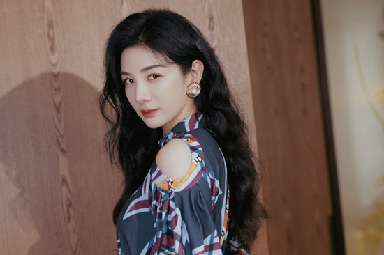 Nữ diễn viên kiếm hơn 280 triệu mỗi ngày vẫn than khổ