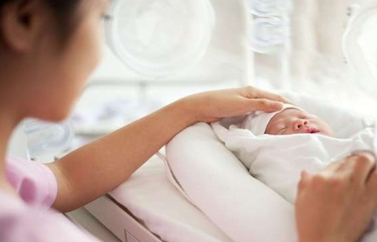 Vụ bị kỷ luật vì sinh con thứ 3, người trong cuộc nói lời gan ruột