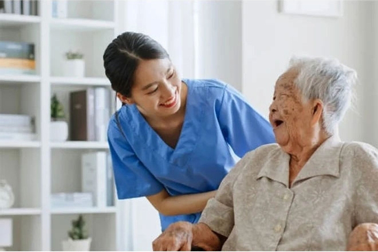 Đưa mẹ vào viện dưỡng lão mỗi tháng hơn 20 triệu đồng, sao lại nói tôi bất hiếu?