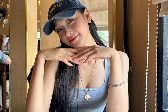Mỹ nhân VFC quê Thanh Hóa gợi ý kiểu áo thun sexy cuốn hút mùa hè