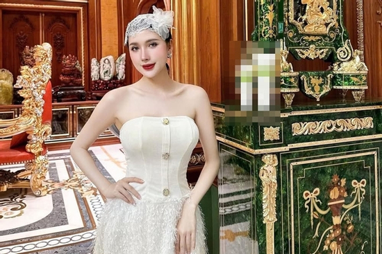 Phía Ngân Collagen ra thông báo nóng sau nhiều ngày bị điểm mặt