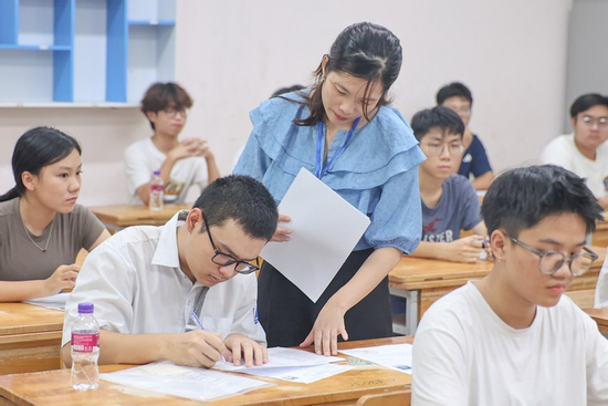 Các quy định trong phòng thi tốt nghiệp THPT 2025 thí sinh nhất thiết phải nhớ