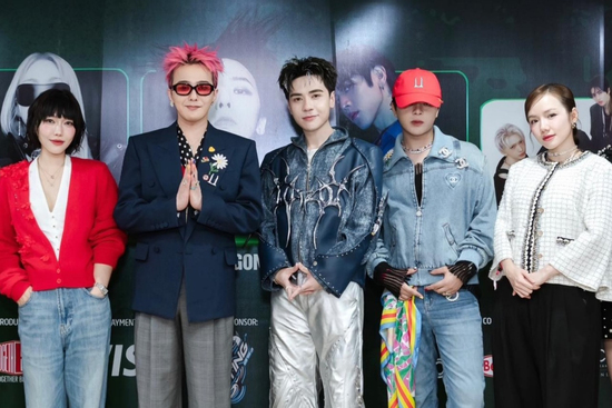 Diệu Nhi 'sĩ hết phần đời còn lại' khi tung ảnh chung khung hình G-Dragon