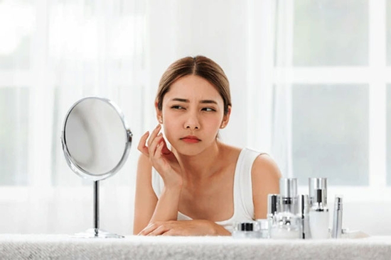 8 thói quen khiến lỗ chân lông trên mặt ngày càng lớn