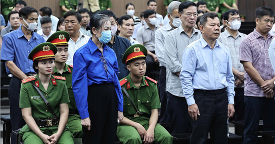 Vụ Phúc Sơn: Cựu lãnh đạo tỉnh Quảng Ngãi nhận tiền hối lộ như thế nào?