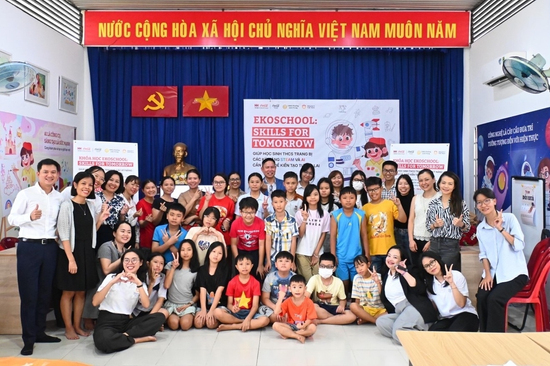Khoá học EkoSchool tạo cơ hội cho trẻ em tiếp cận các kỹ năng tương lai