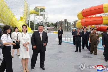 Phu nhân Chủ tịch Triều Tiên Kim Jong Un tái xuất sau hơn một năm vắng bóng