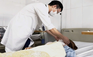 Thiếu nữ 15 tuổi tử vong sau khi nặn mụn