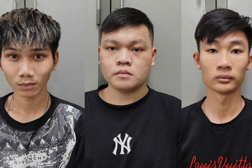Nhóm thanh niên vác kiếm đi trả thù, bị truy đuổi chạy vào công an phường Mỹ Đình 2