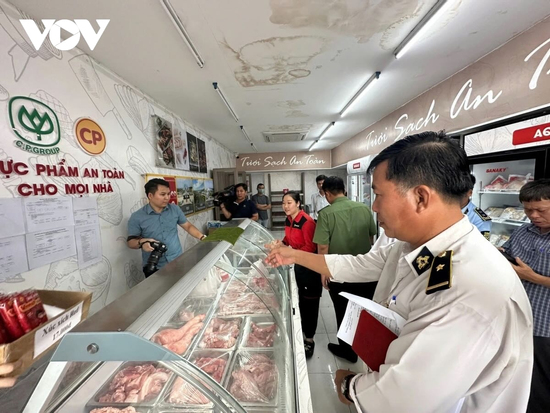 Kiểm tra 4 cửa hàng C.P ở Sóc Trăng thì 3 nơi chứng nhận VSATTP hết hạn