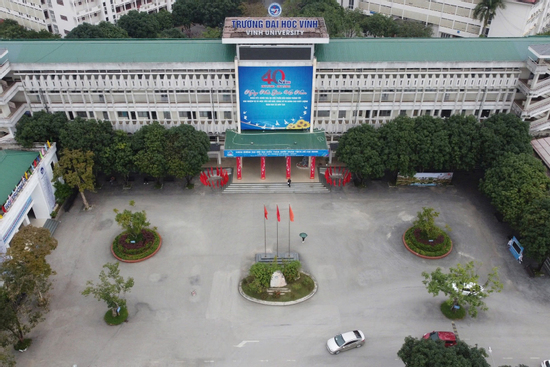 Thành lập hội đồng kỷ luật vụ 2 cán bộ Đại học Vinh bị tố gạ gẫm nữ sinh