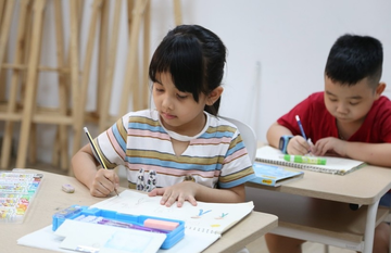 Chi nửa triệu đồng/buổi cho con học lớp tiền tiểu học, có cần thiết?