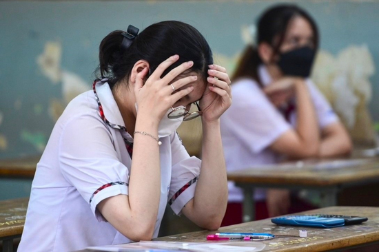 Nhiều trường đại học bỏ tổ hợp khối C trong xét tuyển, học sinh rối bời