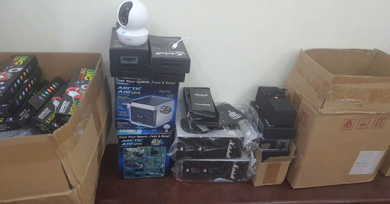 Công bố hình ảnh kho thiết bị điện tử giả quy mô 'khủng' hàng chục tỷ ở Hà Nội