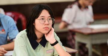 Đề thi môn Toán vào lớp 10 tại TPHCM năm 2025