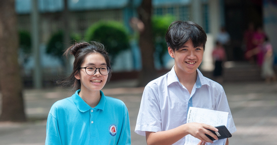 Đề Toán thi lớp 10 Hà Nội gắn với thực tế, thí sinh dễ đạt điểm 7 trở lên