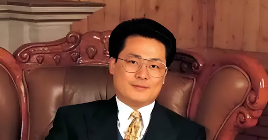 Bi kịch tỷ phú huyền thoại: Từ 'bát cơm vàng' đến cái giá 178 nghìn tỷ đồng đổi lấy mạng sống