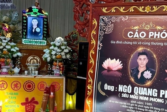 Đám tang người mẫu Nam Phong qua đời ở tuổi 36 đầy tình nghĩa