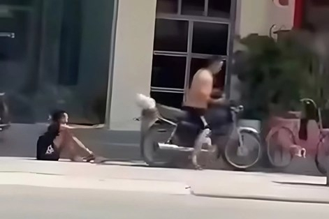 Góc khuất vụ cha xích con trên phố ở Hải Phòng