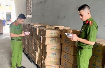 Đường dây sản xuất cồn giả do nguyên phó chủ tịch thị trấn ở Hà Nội điều hành