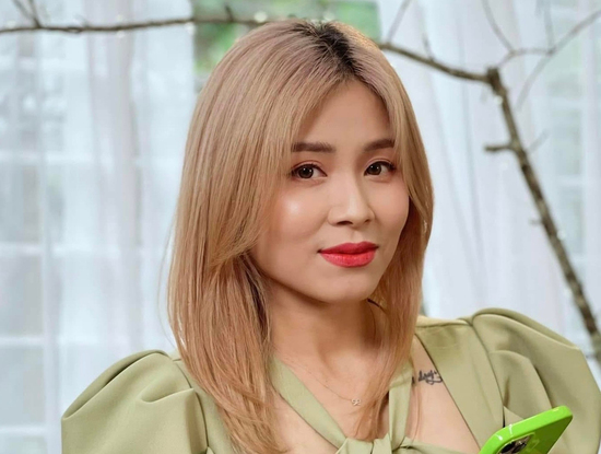 MC Hoàng Linh có đang thách thức dư luận