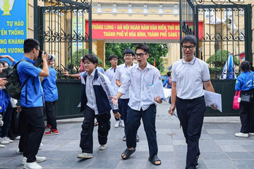 15 trường THPT có điểm thi tốt nghiệp cao nhất Hà Nội 2025