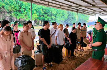 Tiếp nhận 45 công dân Việt Nam bị trục xuất từ Campuchia