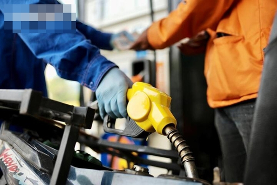 Giá xăng dầu hôm nay 18/7: Quay đầu tăng