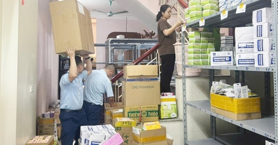Danh tính 2 đối tượng ở Thanh Hóa bị cấm đi khỏi nơi cư trú vì bán thuốc giả